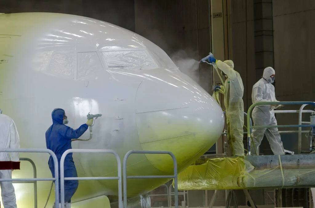 Сколько стоит покрасить самолёт: от Boeing 737 до Airbus A380