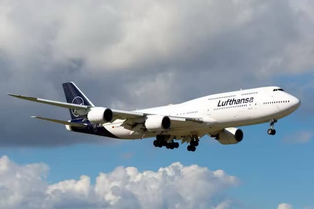 Сколько стоит Boeing 747: цена покупки и эксплуатации
